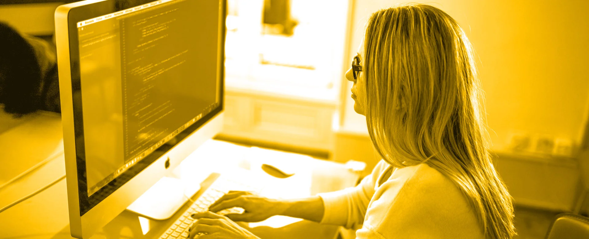 Web-Banner_Yellow.jpg